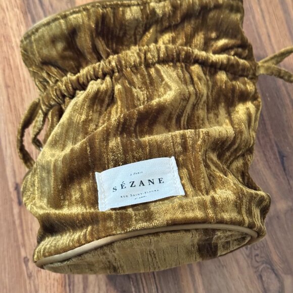 Sezane Olive Green Velvet Lifestyle Pouch - Perfect for wine bottle or Jewelry - Picture 4 of 6
